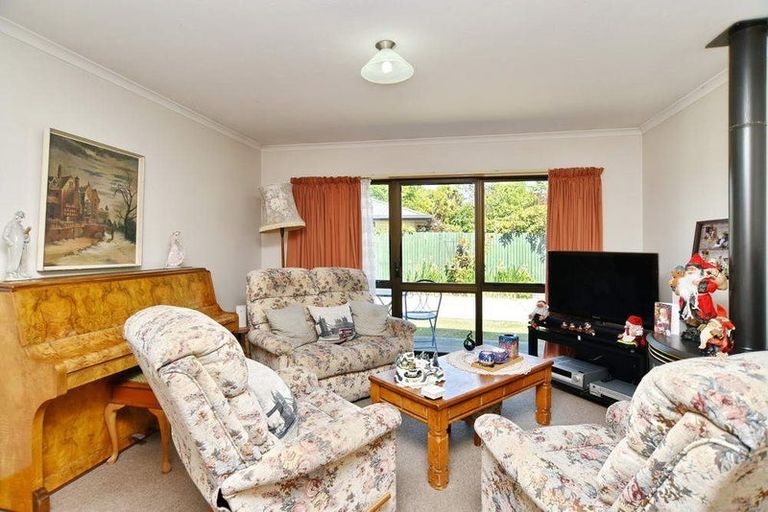Photo of property in 15b Queen Street, Rangiora, 7400