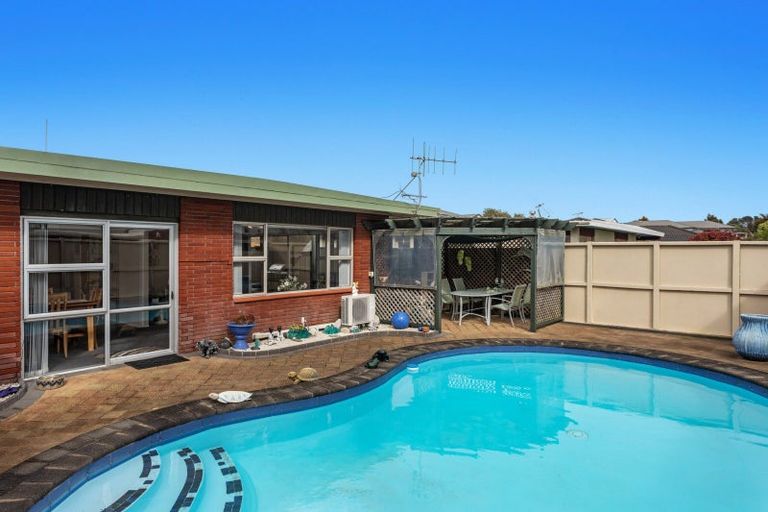 Photo of property in 17 Hikurangi Street, Whakatane, 3120