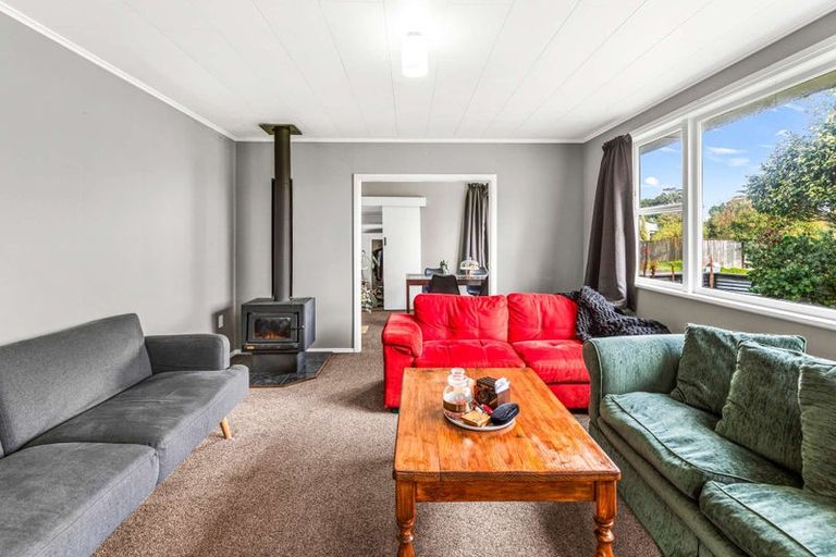 Photo of property in 1 Dampier Avenue, Awapuni, Palmerston North, 4412