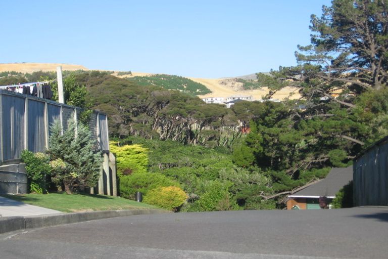 Photo of property in 27 Saunders Close, Whitby, Porirua, 5024