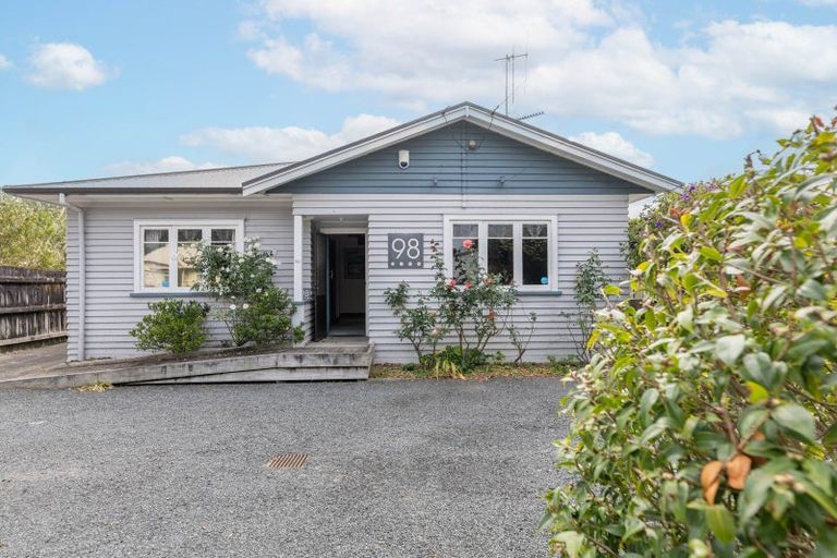 Photo of property in 98 Rifle Range Road, Dinsdale, Hamilton, 3204