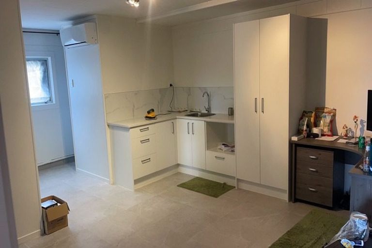 Photo of property in 8 Acacia Road, Torbay, Auckland, 0632