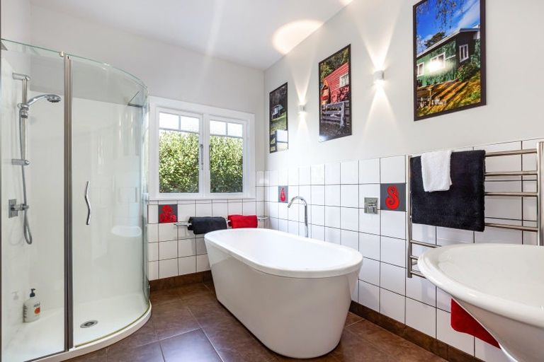 Photo of property in 3 Seaview Road, Paraparaumu Beach, Paraparaumu, 5032