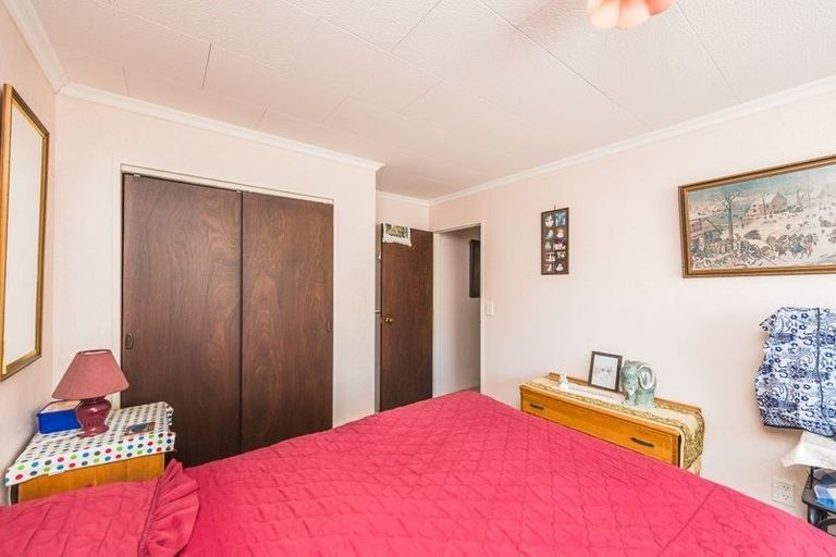 Photo of property in 16 Oaklea Avenue, Marton, 4710