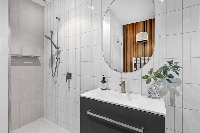 Photo of property in 1 Dunrobin Place, Avonhead, Christchurch, 8042