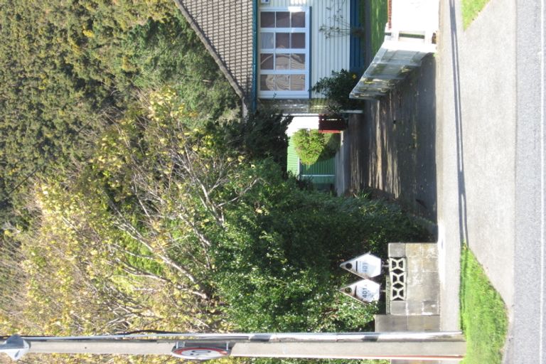Photo of property in 401b Cambridge Terrace, Naenae, Lower Hutt, 5011