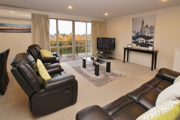 Photo of property in 10/6u Page Place, Hamilton East, Hamilton, 3216