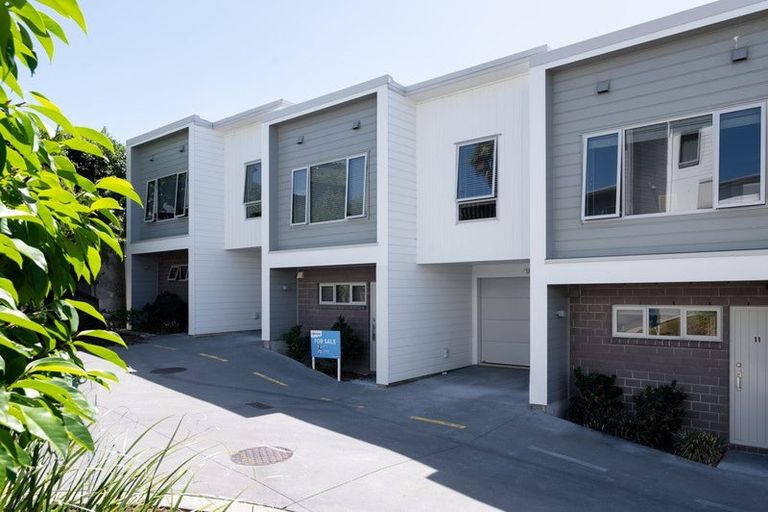 Photo of property in 10/19u Ruakiwi Road, Hamilton Lake, Hamilton, 3204