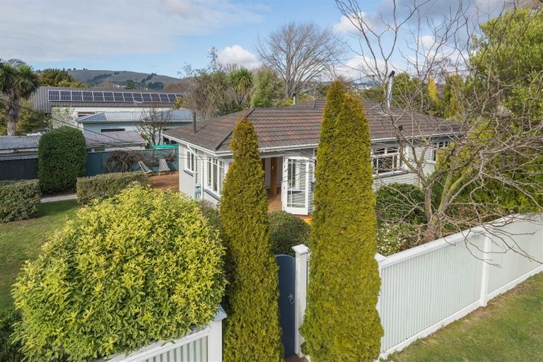 Photo of property in 119 Fifield Terrace, Opawa, Christchurch, 8023