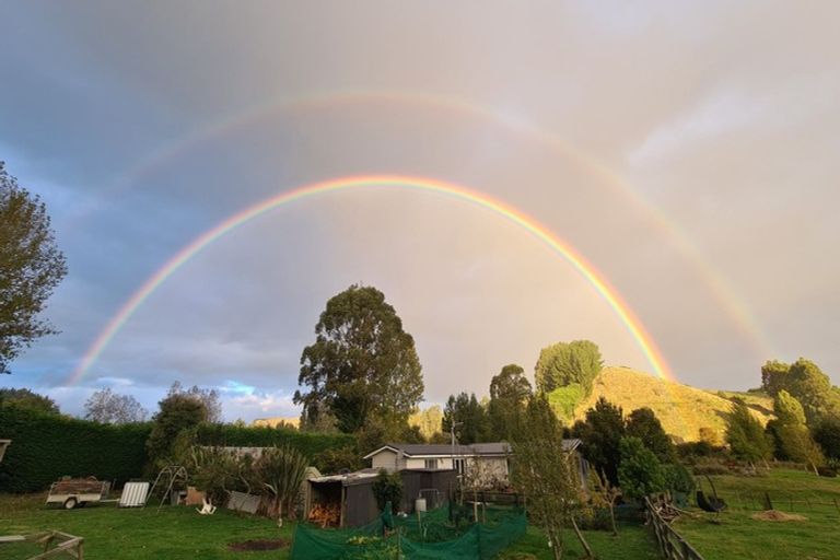 Photo of property in 268 Whangamata Road, Kinloch, Taupo, 3377