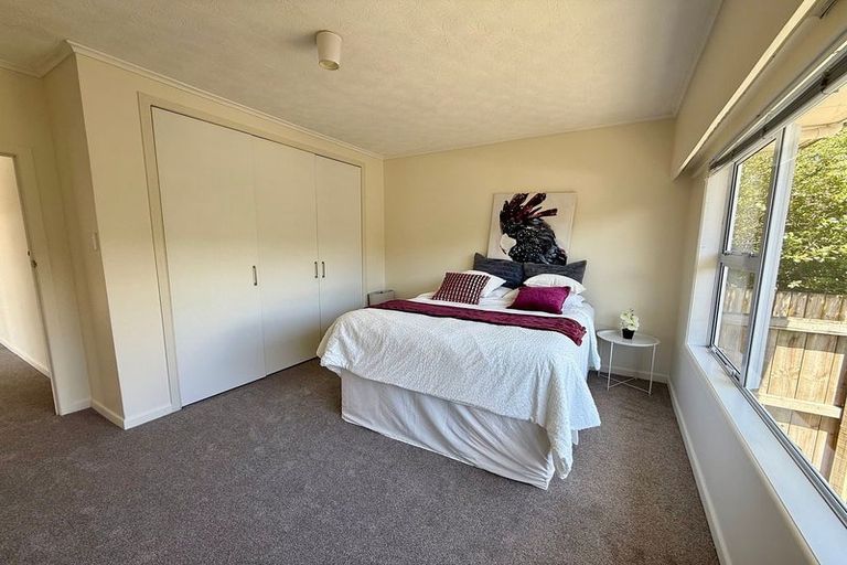 Photo of property in 57 Forrest Hill Road, Milford, Auckland, 0620