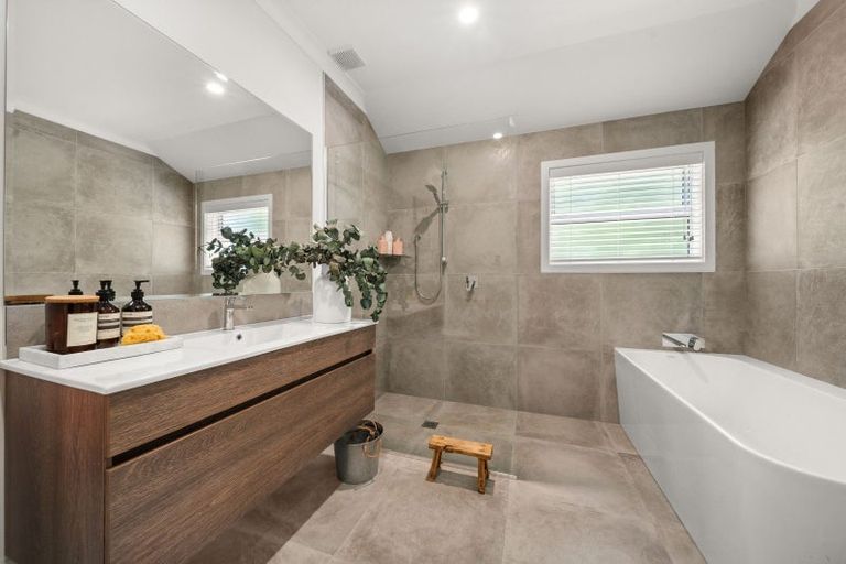 Photo of property in 11 Mcdonald Way, Lansdowne, Masterton, 5810