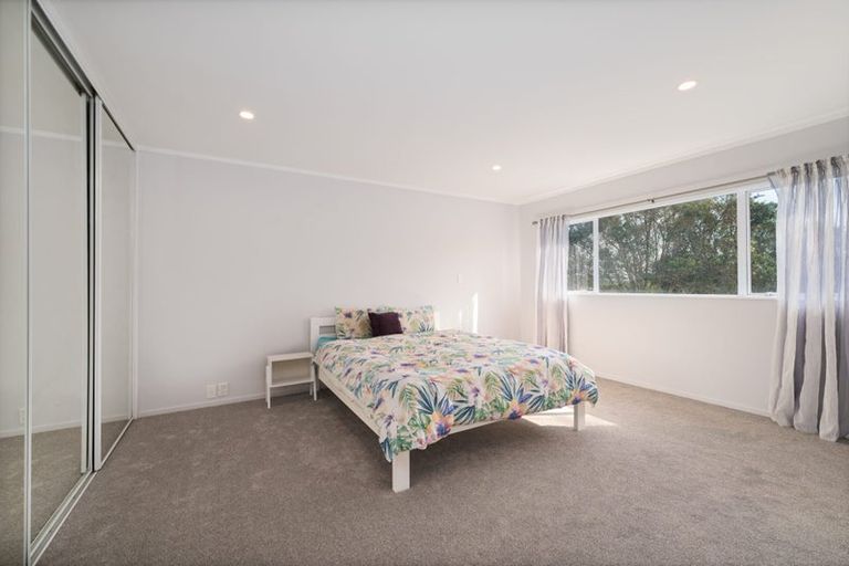 Photo of property in 13 Gala Place, Henderson, Auckland, 0612