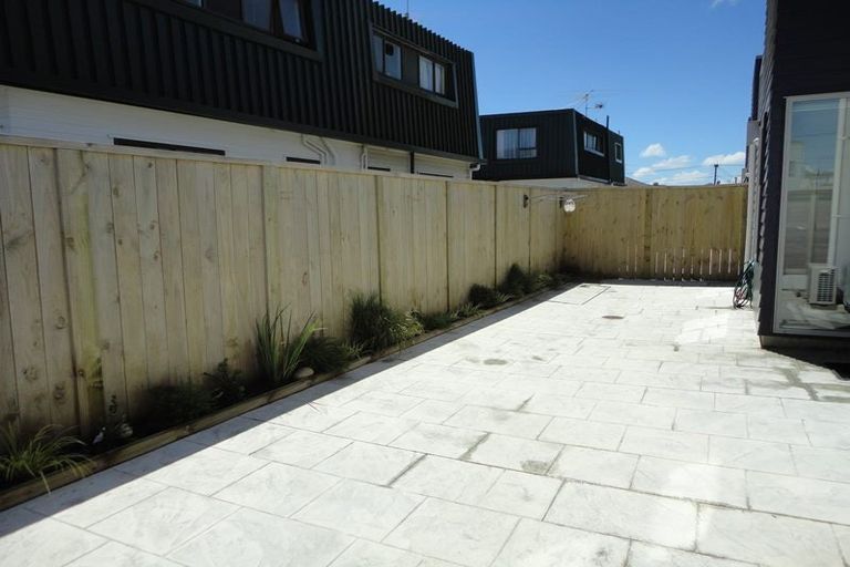 Photo of property in 105u1 Rongotai Road, Kilbirnie, Wellington, 6022