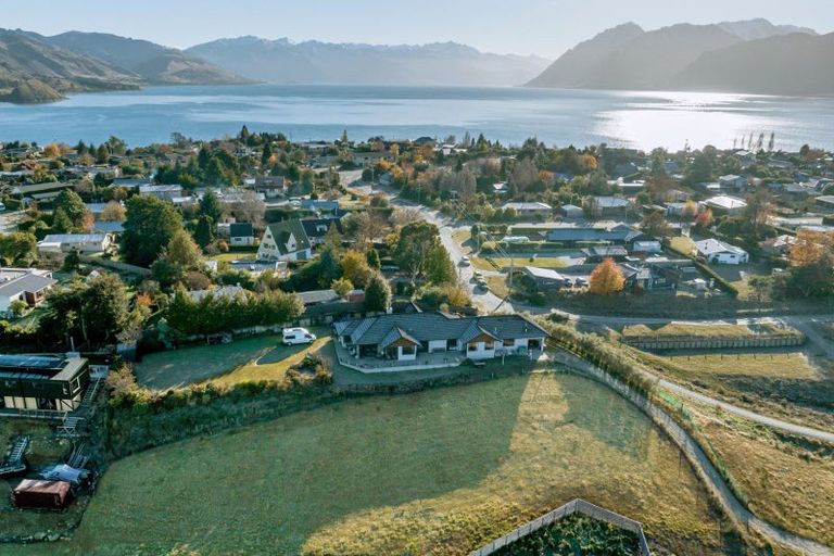 Photo of property in Cemetery Road, Lake Hawea, 9382