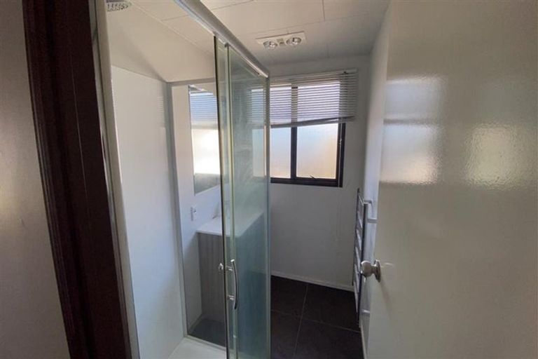 Photo of property in 34 Bernina Place, Weymouth, Auckland, 2103