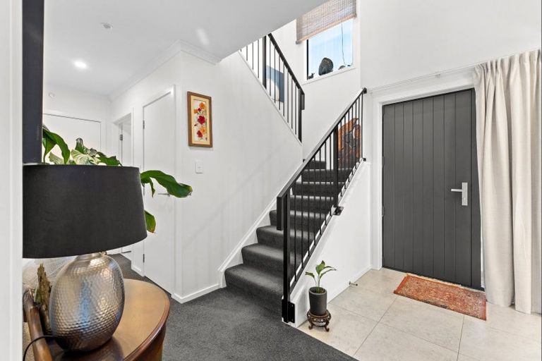 Photo of property in 9 Gibraltar Way, Fitzherbert, Palmerston North, 4410