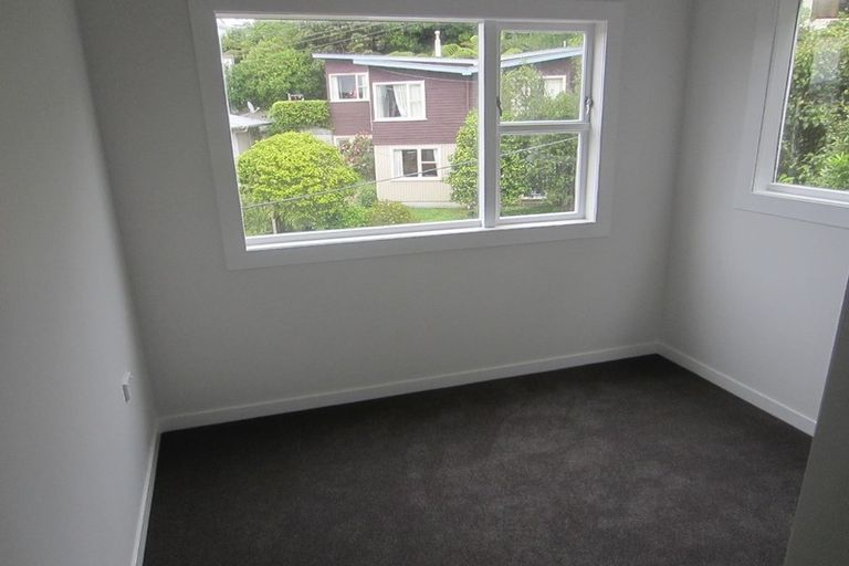 Photo of property in 2 Braemar Terrace, Johnsonville, Wellington, 6037