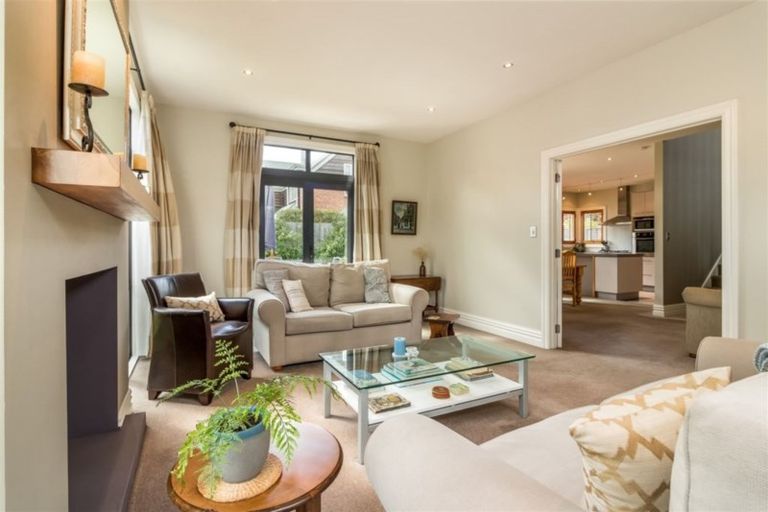 Photo of property in 57 Hawkesbury Avenue, St Albans, Christchurch, 8014