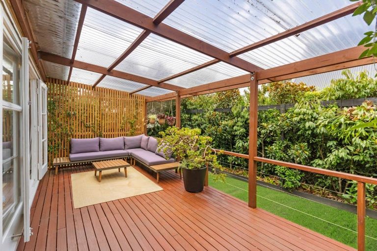 Photo of property in 4b Lancaster Road, Beach Haven, Auckland, 0626