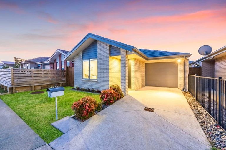 Photo of property in 14 Huamanu Street, Pukekohe, 2120