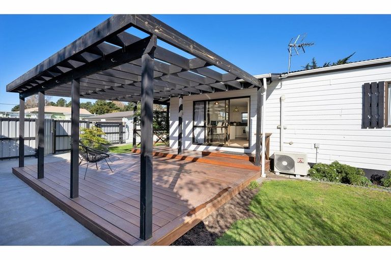 Photo of property in 194a Keyes Road, New Brighton, Christchurch, 8083