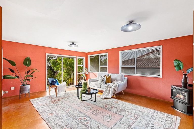 Photo of property in 54 Lemnos Place, Titirangi, Auckland, 0604