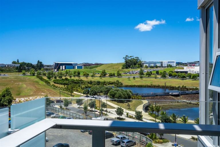 Photo of property in 604/27 Don Mckinnon Drive, Albany, Auckland, 0632