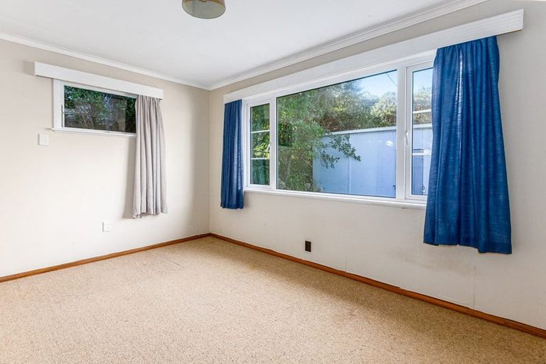 Photo of property in 15 Kiriwai Road, Paremata, Porirua, 5024