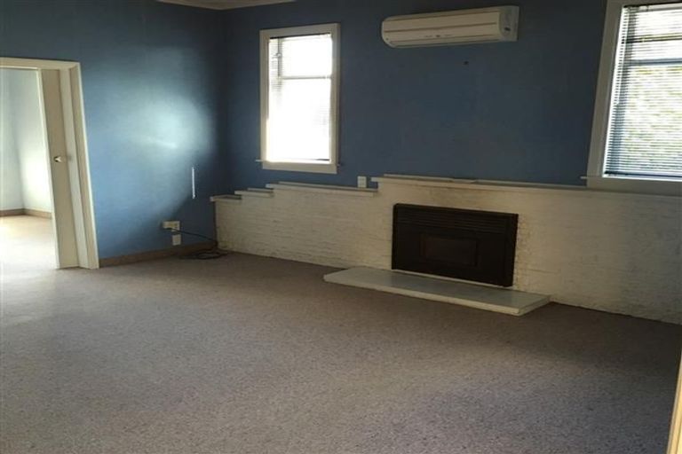 Photo of property in 22 Main Road, Waikanae, 5036