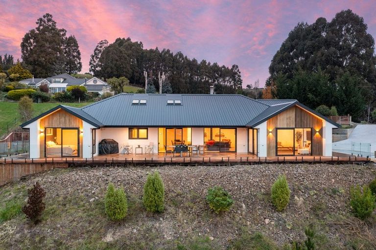 Photo of property in 15 Pomerania Way, Mosgiel, 9024