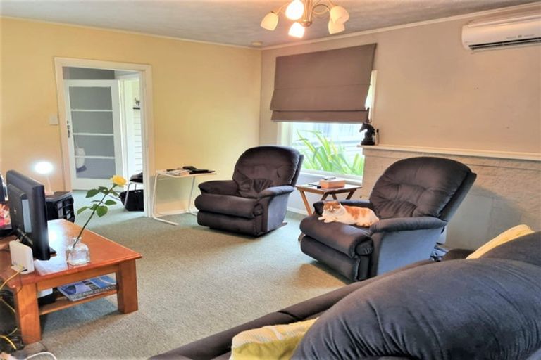 Photo of property in 11 Prouse Grove, Silverstream, Upper Hutt, 5019