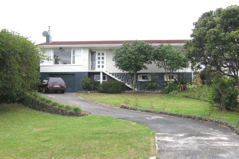 Photo of property in 23 Roberts Road, Glenfield, Auckland, 0629