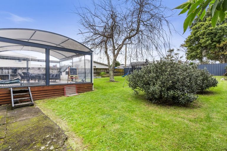 Photo of property in 28 Hooks Road, Manurewa, Auckland, 2102