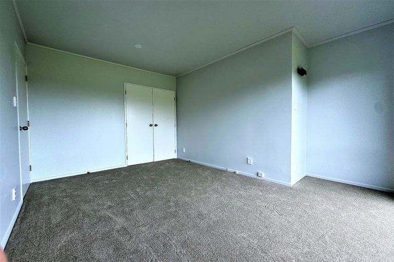 Photo of property in 8 Terrylyn Drive, Hillcrest, Auckland, 0627