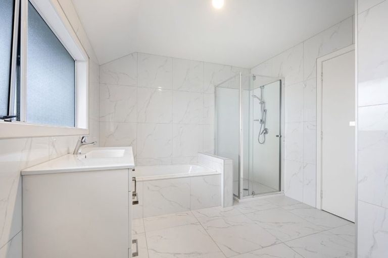 Photo of property in 2/5 Stanley Avenue, Milford, Auckland, 0620