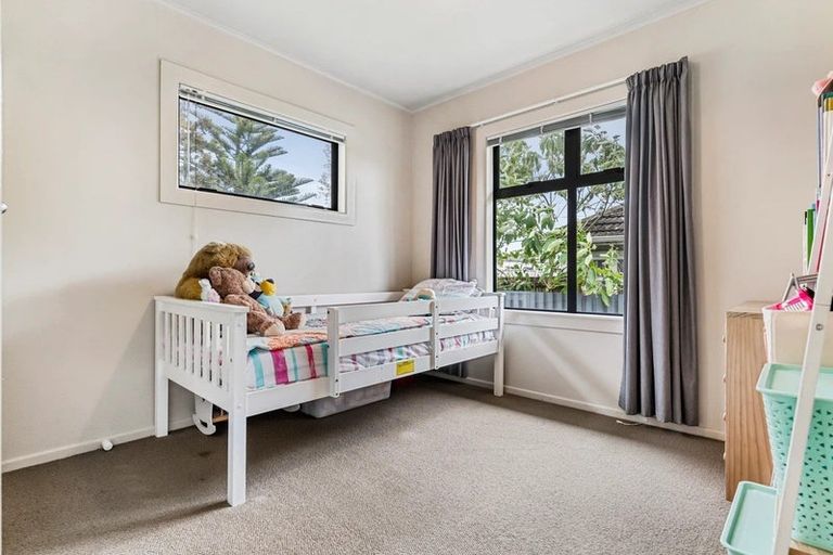 Photo of property in 28 Hooks Road, Manurewa, Auckland, 2102