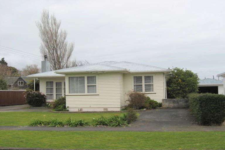 Photo of property in 43 Graham Street, Levin, 5510