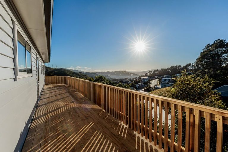 Photo of property in 22 Prestbury Grove, Churton Park, Wellington, 6037