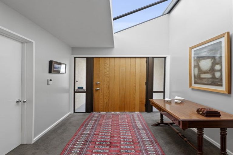 Photo of property in 3 Allom Lane, Cashmere, Christchurch, 8022