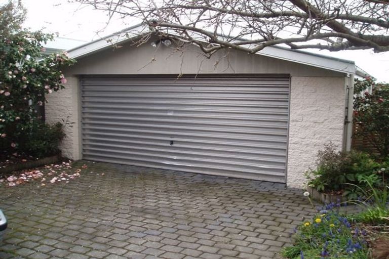 Photo of property in 9b Te One Place, Redwood, Christchurch, 8051