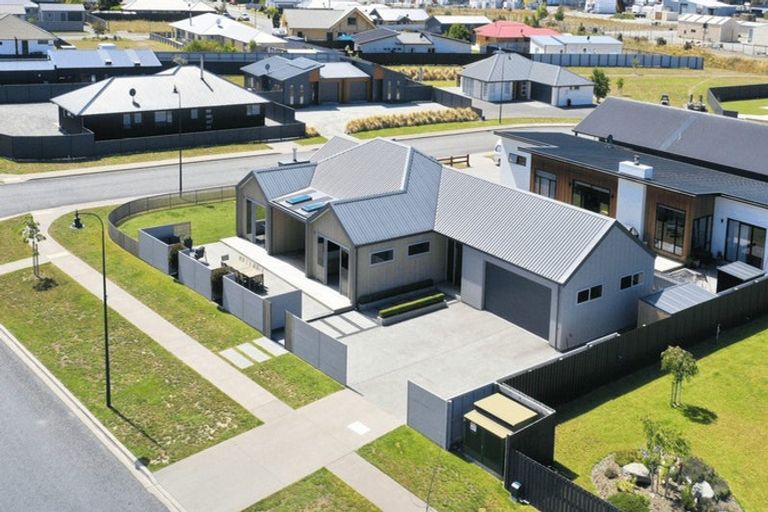 Photo of property in 21 Grandvue Drive, Twizel, 7901