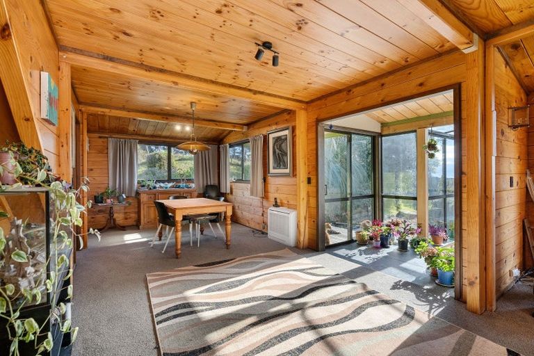 Photo of property in 35 Old Coach Road South, Otaki Beach, Otaki, 5512