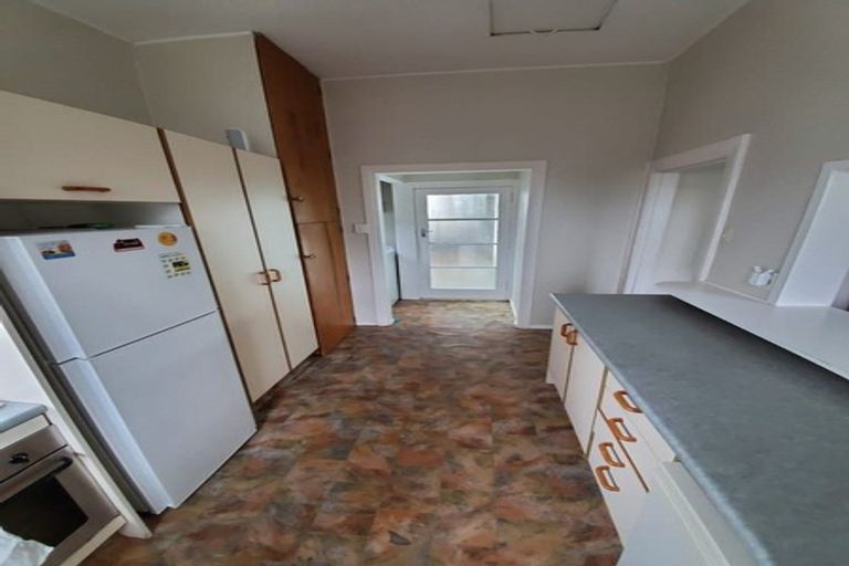 Photo of property in 56 Freyberg Street, Lyall Bay, Wellington, 6022