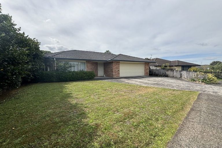 Photo of property in 19 Les Fisher Place, Pukekohe, 2120