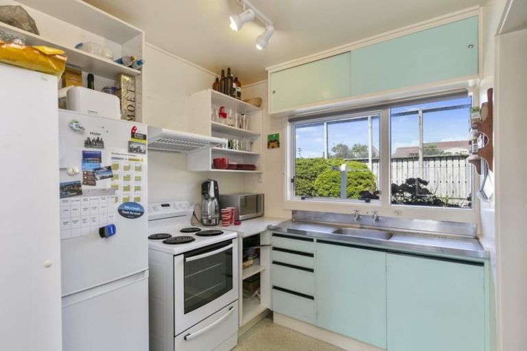 Photo of property in 17/4u Dr Taylor Terrace, Johnsonville, Wellington, 6037