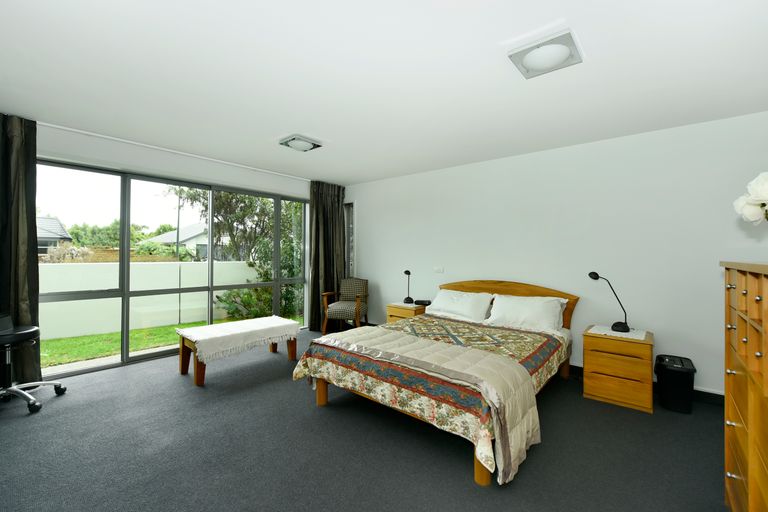 Photo of property in 5 Curtis Street, Stoke, Nelson, 7011