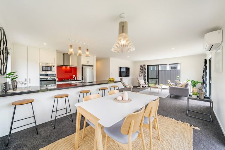 Photo of property in 30 Hopkirk Avenue, Wallaceville, Upper Hutt, 5018