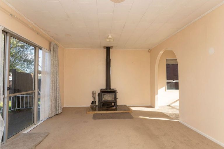 Photo of property in 8 Hartgill Crescent, Dannevirke, 4930