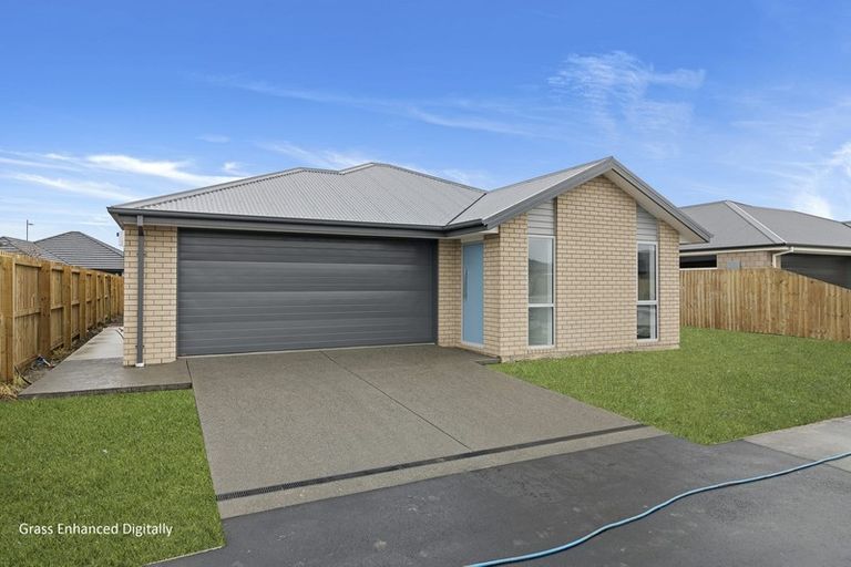 Photo of property in 5 Lucca Crescent, Flat Bush, Auckland, 2019